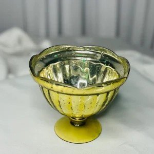 GOLD ROUND VASE